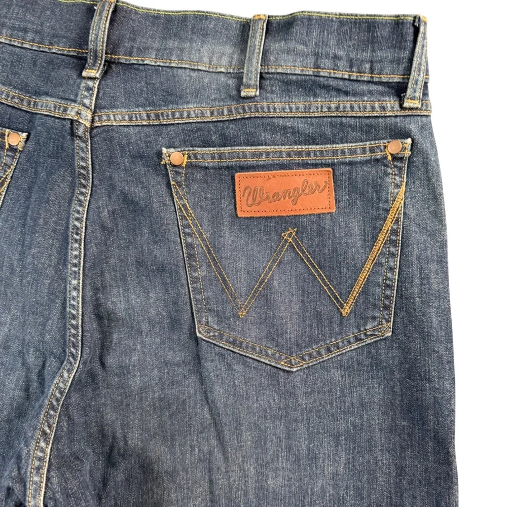 Wrangler Retro Mens Slim Straight‎ Jeans Blue Denim Y2K Western 38x32